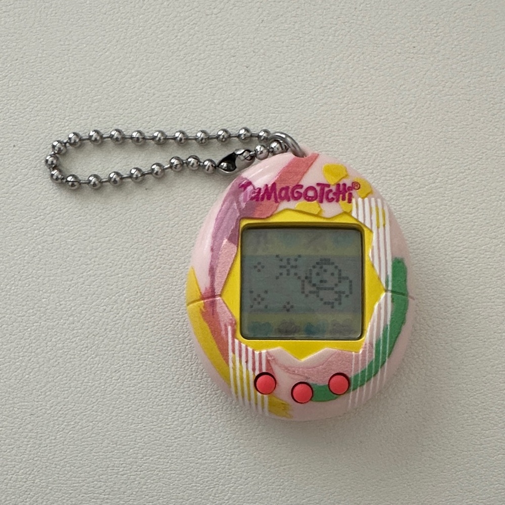Tamagotchi Pink Virtual Pet